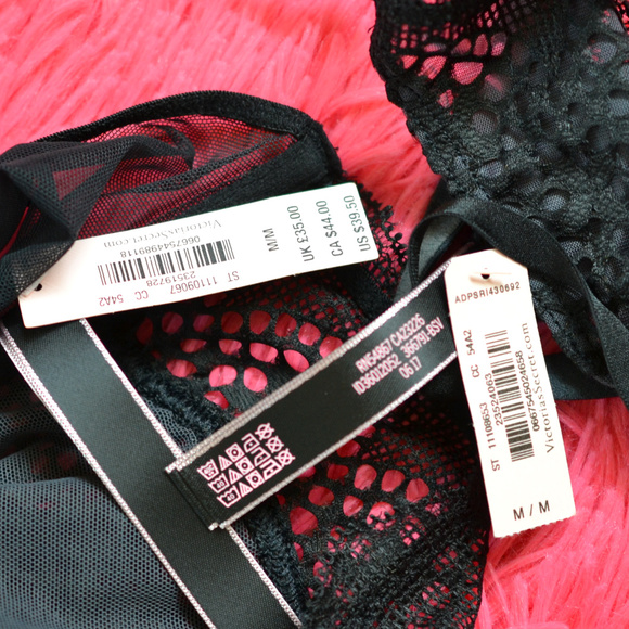 NWT SET of 2 Victoria's Secret Bralette and Panty siz M Bra Lace Black Xmas GIFT - Picture 5 of 9